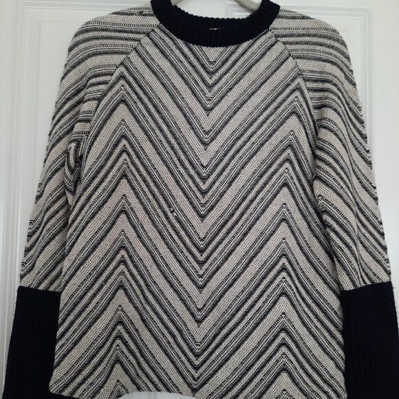 Tory Burch Sweater size S - Picture 1 of 9